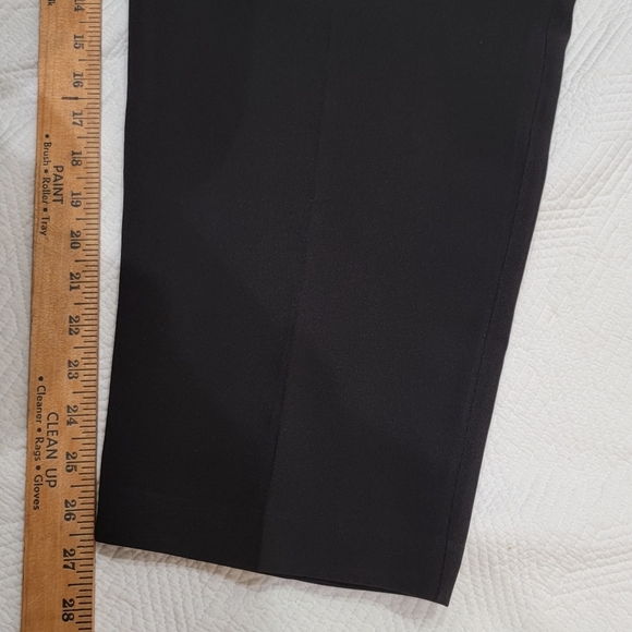 ASOS women's cropped trousers. - Picture 7 of 8